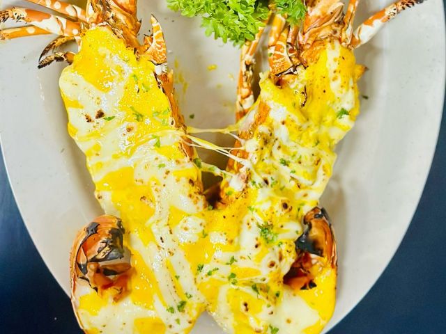 Hoang Sa restaurant_Lobster with cheese sauce Lobster with cheese sauce_menu_image