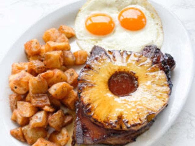 Eggs 'n Things - Waikiki Beach Eggspress_Plantation pork chop & eggs_menu_image