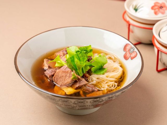 Nai Soie Beef Noodle_Stewed Beef Soup_menu_image