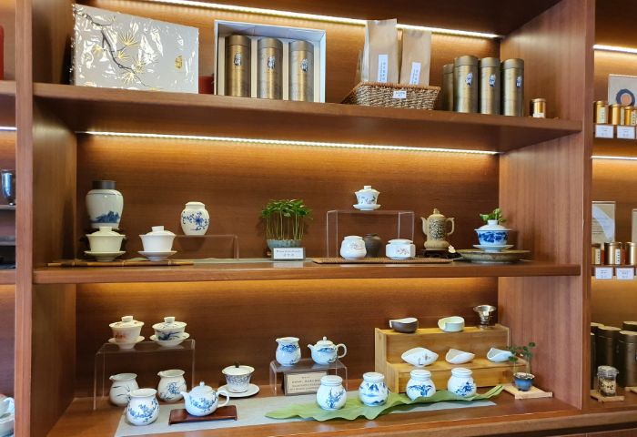 Tea chapter shop